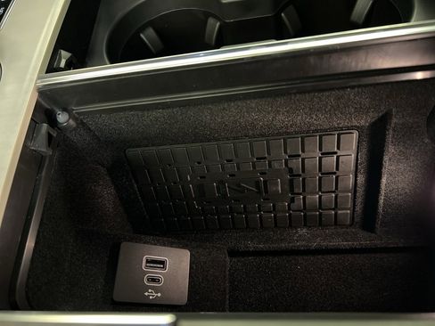 Used 2025 Lincoln Navigator Reserve w/ Jet Appearance Package image 17