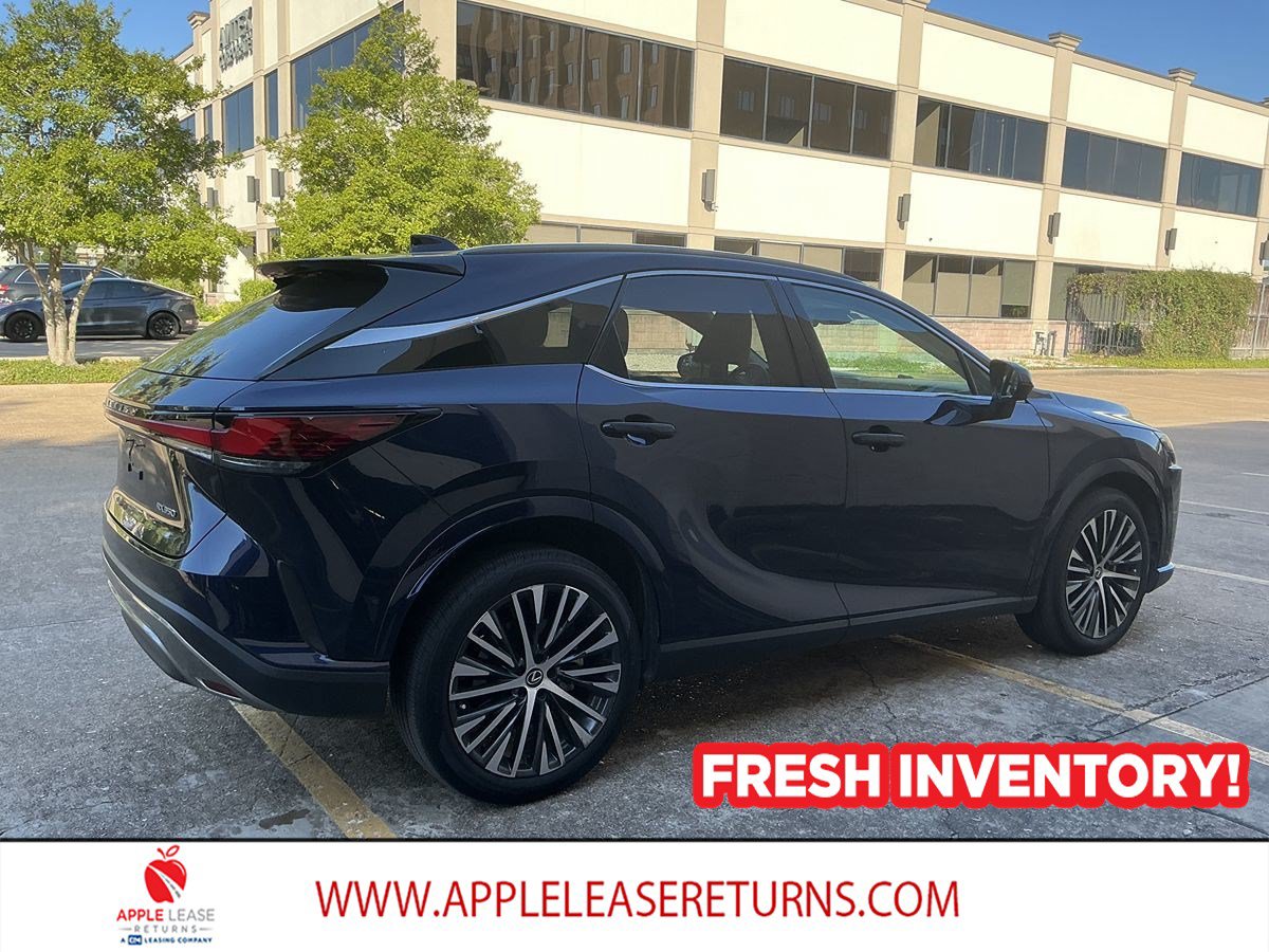Used 2023 Lexus RX 350 Premium Plus w/ Cold Area Package FWD image 4