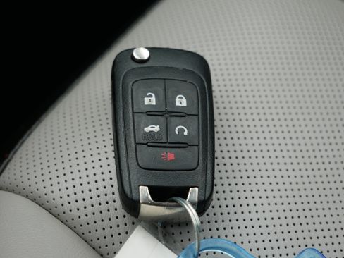 Used 2017 Chevrolet Equinox Premier w/ Enhanced Convenience Package image 32