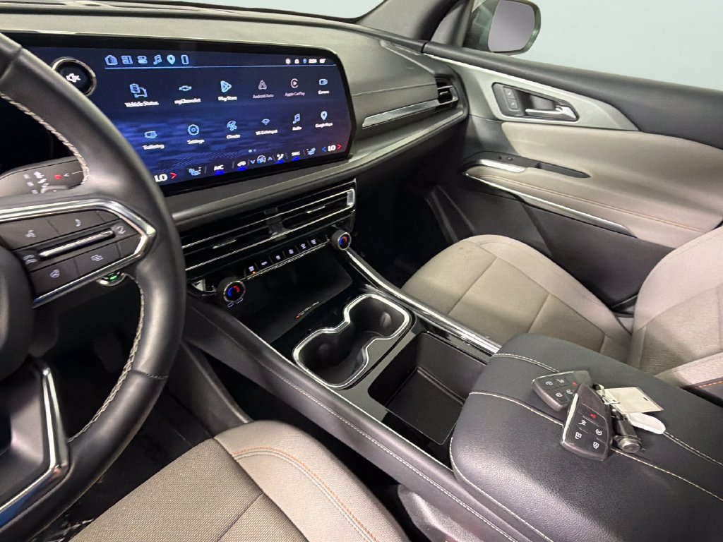 Certified 2026 Chevrolet Traverse LT w/ Driver Confidence Package FWD image 19