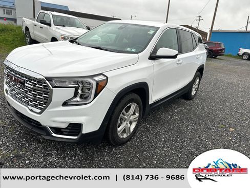 Used 2024 GMC Terrain SLE FWD image 1