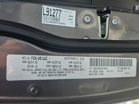 Used 2019 Chrysler 300 Touring w/ Sport Appearance Package RWD image 34