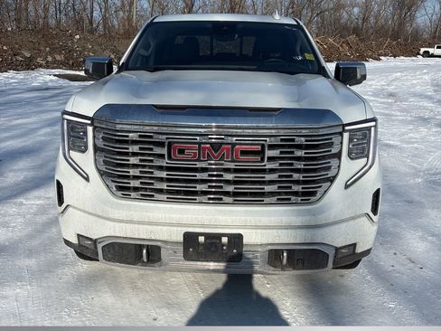 Used 2023 GMC Sierra 1500 Denali w/ Technology Package image 2