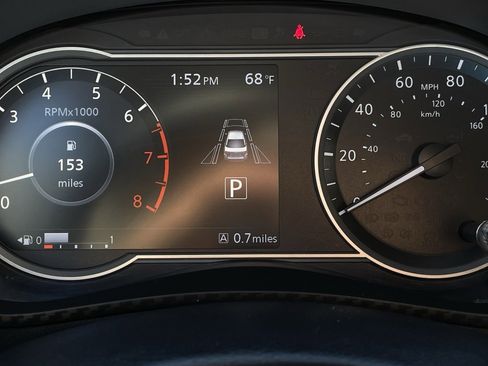 Used 2024 Nissan Versa SV image 15