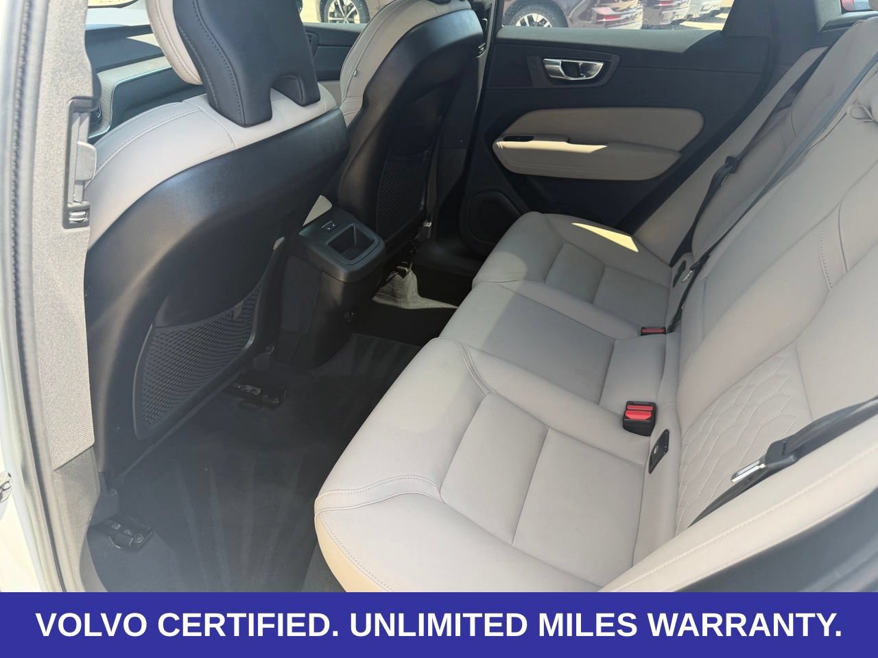 Certified 2026 Volvo XC60 B5 Plus AWD/4WD image 29