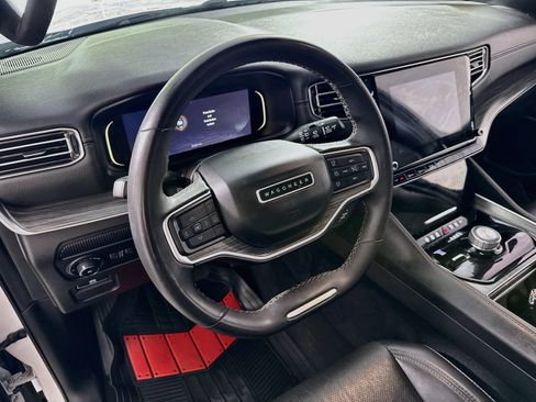 Used 2024 Jeep Wagoneer Series II w/ Premium Group I AWD/4WD image 14