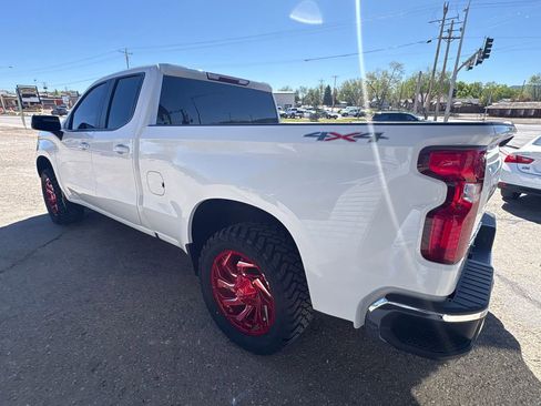 Used 2022 Chevrolet Silverado 1500 LT w/ Protection Package AWD/4WD image 4