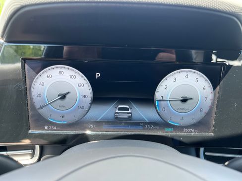 Used 2022 Hyundai Elantra SEL w/ Convenience Package FWD image 19