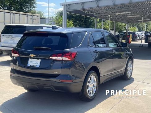 Used 2022 Chevrolet Equinox LS AWD/4WD image 10