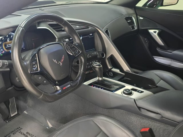Used 2016 Chevrolet Corvette Z06 w/ Z07 Performance Package RWD image 9