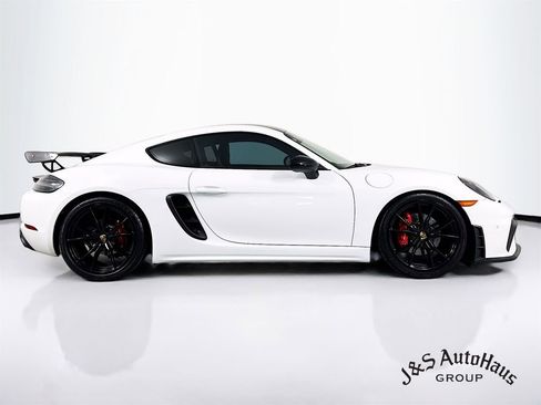 Used 2018 Porsche 718 Cayman GTS RWD image 8