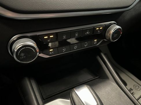 Used 2020 Nissan Altima 2.0 SR image 14