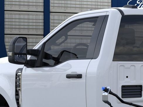 New 2026 Ford F350 XL w/ XL Chrome Package image 21