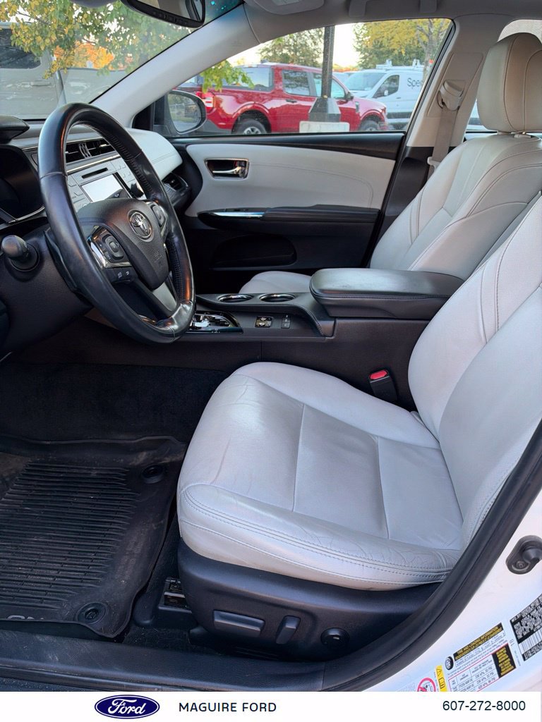 Used 2018 Toyota Avalon Touring w/ Carpet Mat Package FWD image 10