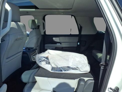 New 2026 Ford Expedition Max Active AWD/4WD image 5