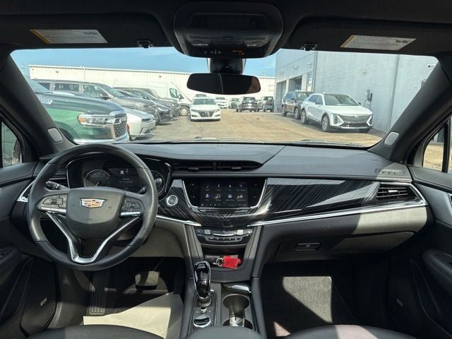 Certified 2024 Cadillac XT6 Premium Luxury FWD image 28