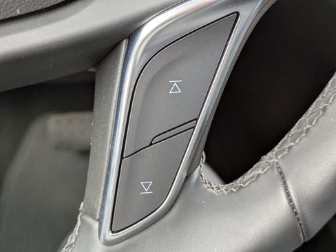 Certified 2025 Cadillac XT5 Luxury image 31