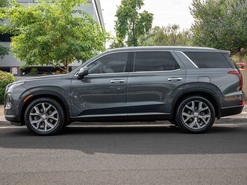 Used 2022 Hyundai Palisade SEL w/ 8P Bench Seat Package AWD/4WD image 2