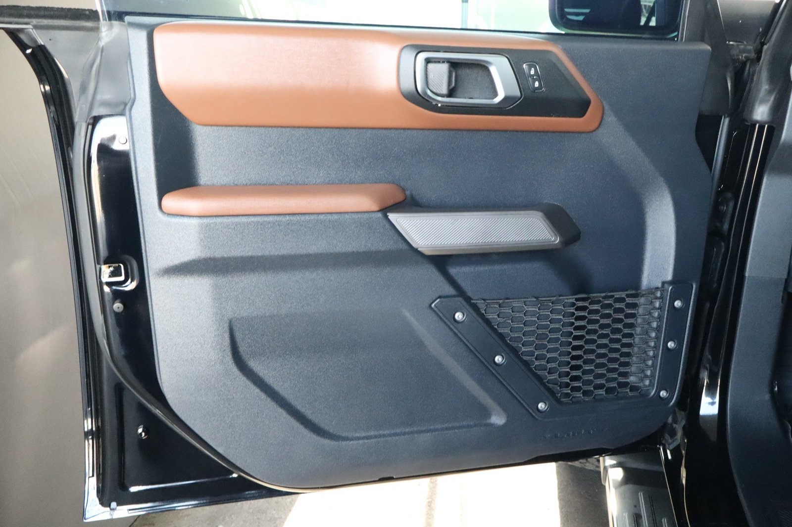 Used 2022 Ford Bronco Outer Banks AWD/4WD image 18