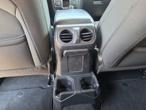 Used 2021 Jeep Wrangler Unlimited Sport AWD/4WD image 18