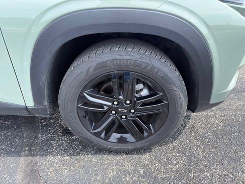 Used 2025 Chevrolet Trax ACTIV FWD image 5