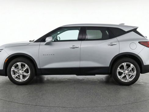 Used 2025 Chevrolet Blazer LT image 5