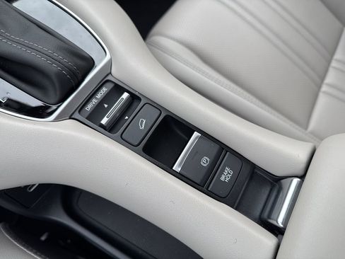 Used 2024 Honda HR-V EX-L image 21