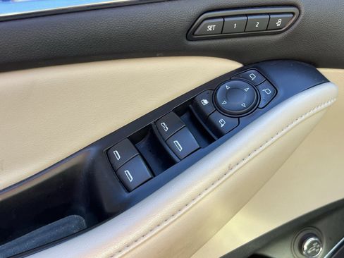 Used 2021 Buick Enclave Premium w/ Sun and Sites Package FWD image 13