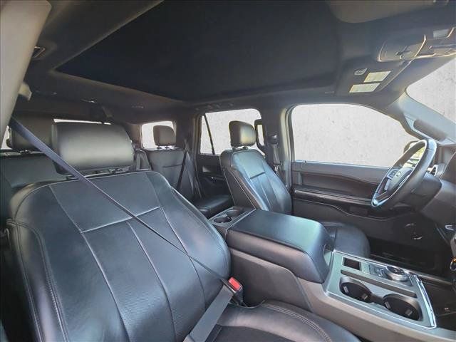 Used 2018 Ford Expedition XLT w/ Equipment Group 201A RWD image 13
