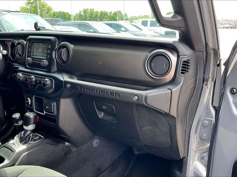 Used 2019 Jeep Wrangler Sport AWD/4WD image 21