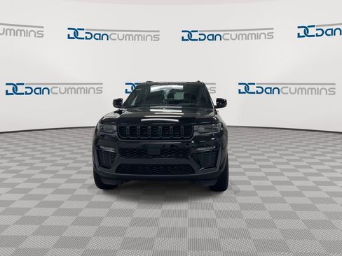 New 2026 Jeep Grand Cherokee L Limited image 3