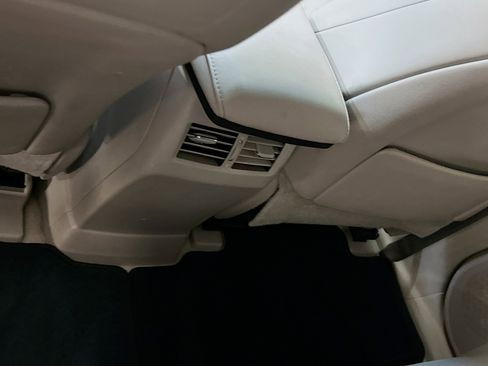 Used 2011 Lexus RX 350 AWD w/ Premium Pkg image 29