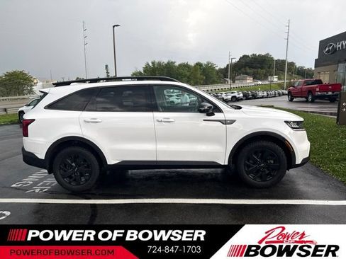 Used 2022 Kia Sorento S w/ Panoramic Sunroof Package AWD/4WD image 8