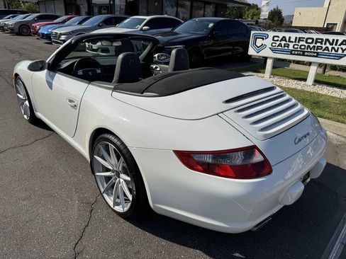 Used 2006 Porsche 911 Carrera 4 image 5