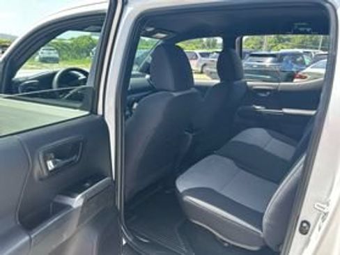 Used 2023 Toyota Tacoma TRD Sport AWD/4WD image 10