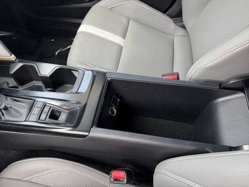 Used 2025 Toyota Camry SE w/ Convenience Package FWD image 28