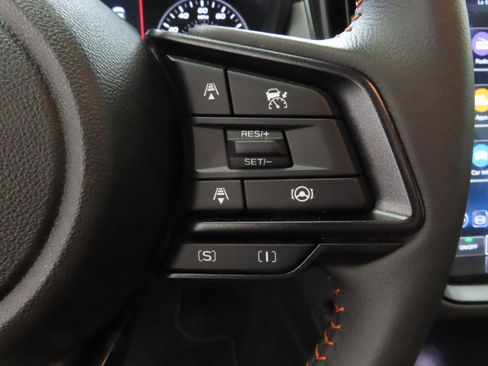 Certified 2025 Subaru Crosstrek 2.5i Limited w/ Crosstrek Mirror Package image 16