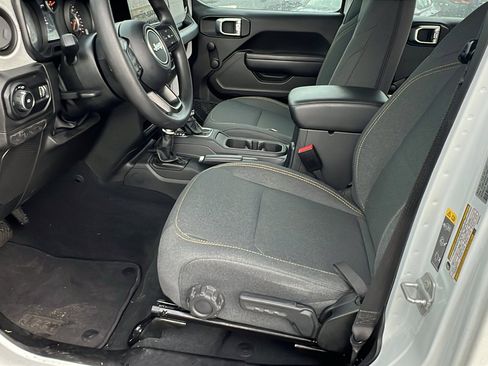 Used 2024 Jeep Wrangler Sport image 15