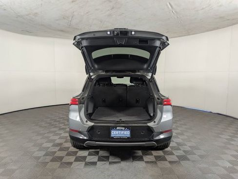 Certified 2025 Chevrolet Equinox EV LT w/ Convenience Package image 11