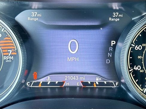 Used 2023 Jeep Cherokee Altitude Lux image 12