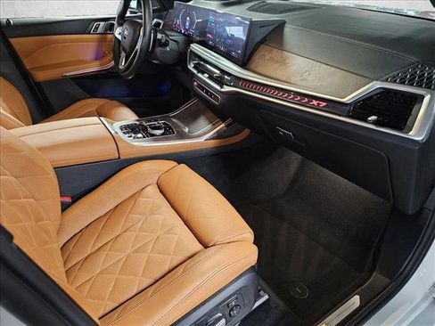 Certified 2024 BMW X7 xDrive40i w/ Executive Package image 21