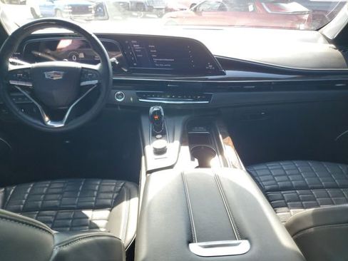 Used 2023 Cadillac Escalade Sport Platinum w/ LPO, ONYX Package image 13