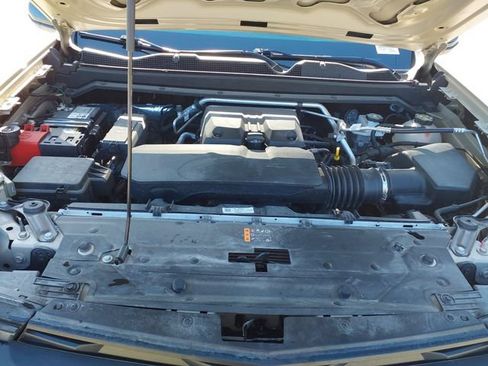 Used 2023 Chevrolet Colorado Trail Boss w/ Safety Package AWD/4WD image 24
