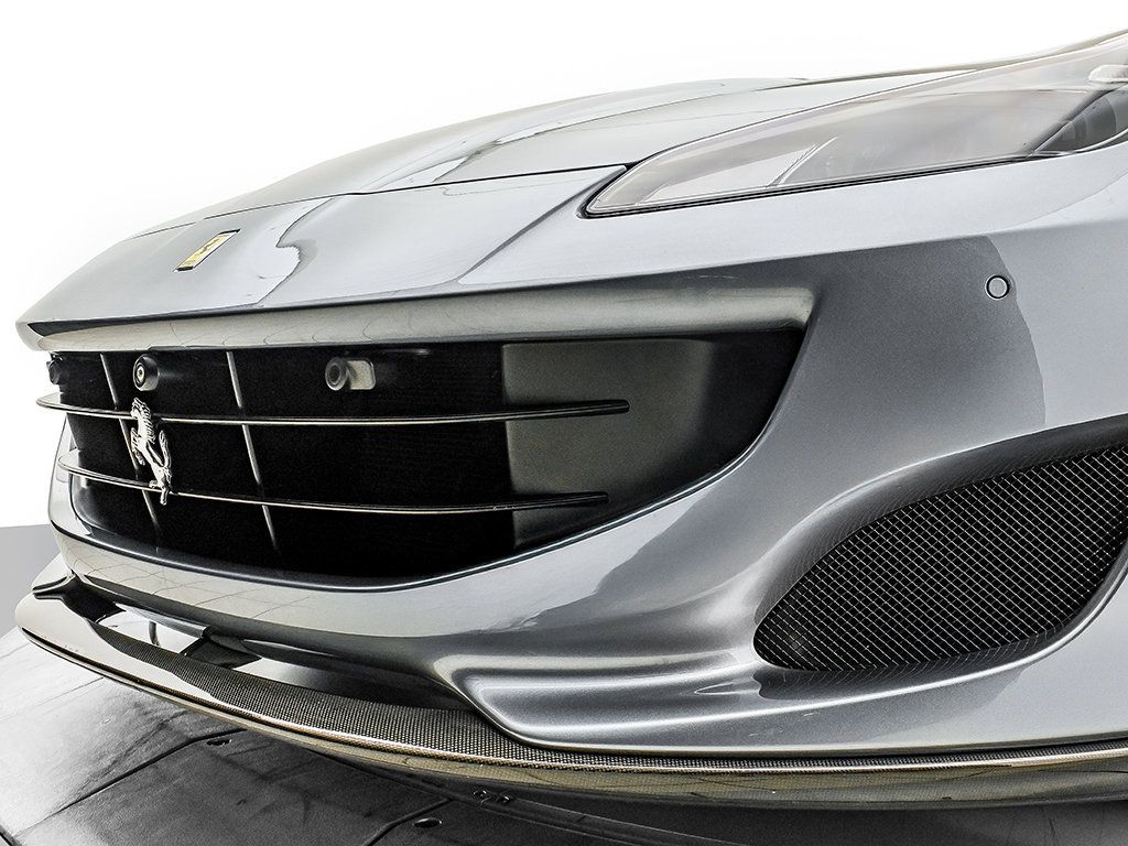 Certified 2019 Ferrari Portofino RWD image 25