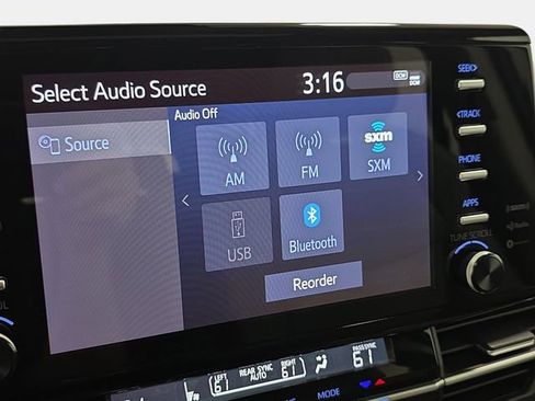 Certified 2024 Toyota Sienna XLE FWD image 18