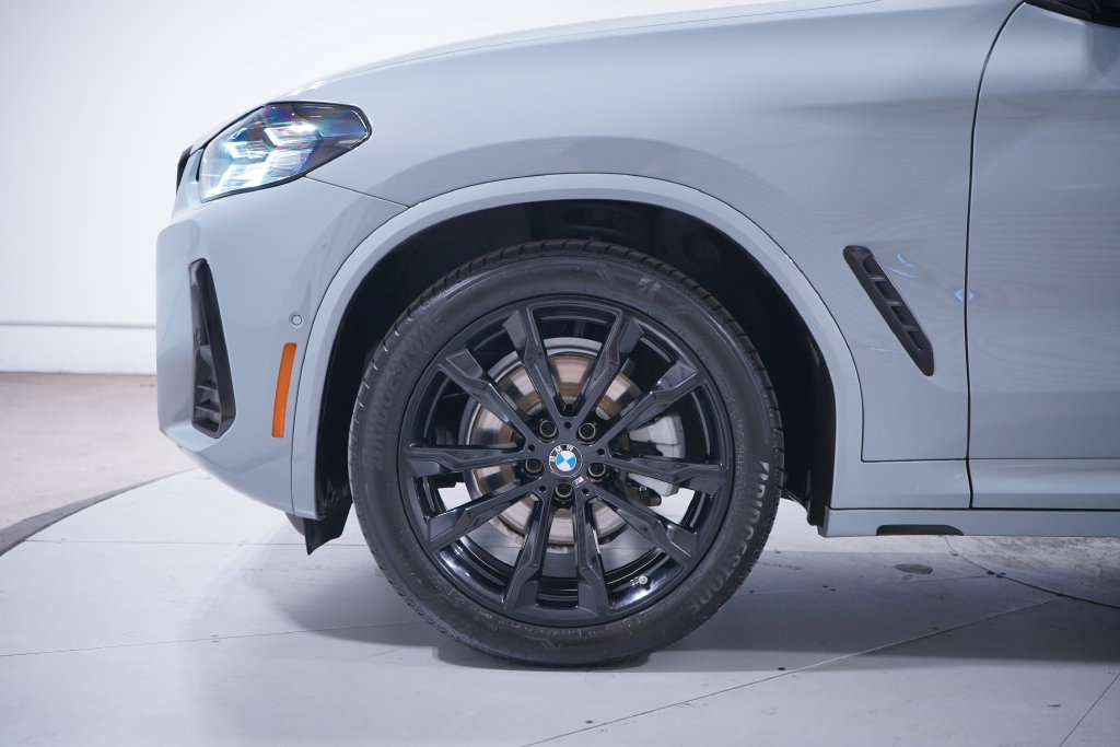 Used 2024 BMW X3 sDrive30i w/ M Sport Package RWD image 2