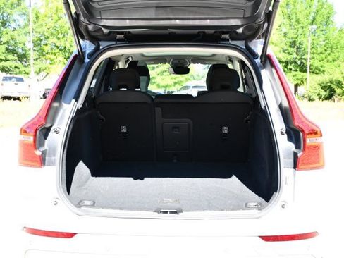 Certified 2025 Volvo XC60 B5 Plus AWD/4WD image 23