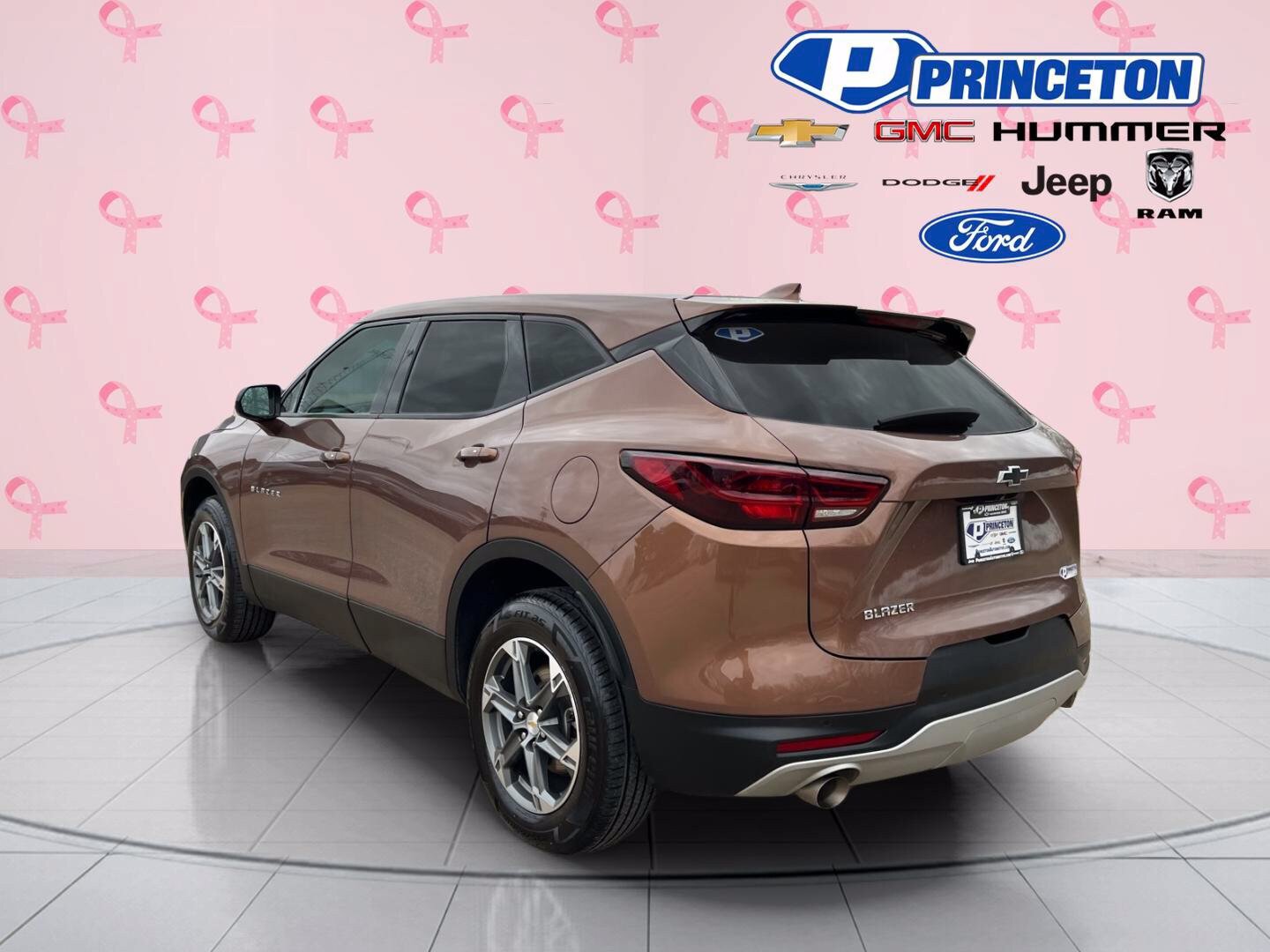 Used 2023 Chevrolet Blazer LT w/ Driver Confidence Package FWD image 5