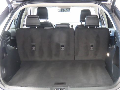 Used 2022 Ford Edge SEL w/ Convenience Package AWD/4WD image 17