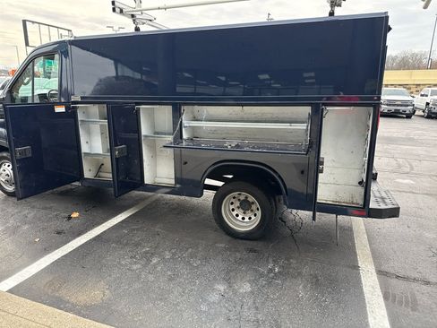 Used 2022 Ford Transit 350 DRW image 20